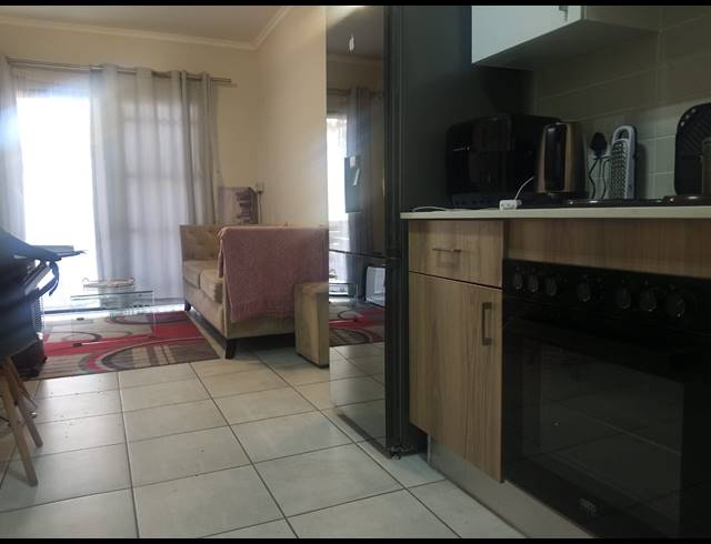 2 BEDROOM SECTIONAL TITLE FOR SALE IN LILIANTON